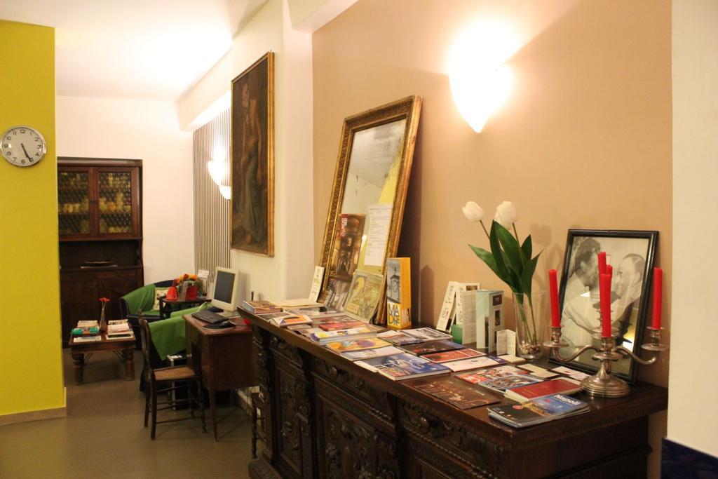 B&B Cappella Vecchia 11 Napels Buitenkant foto