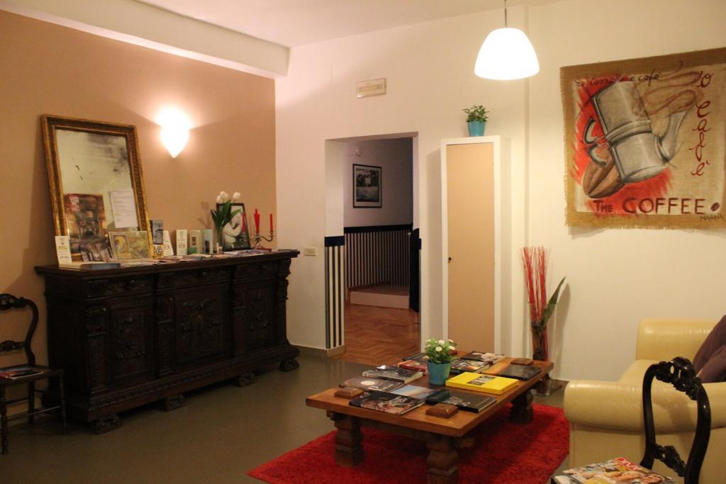 B&B Cappella Vecchia 11 Napels Buitenkant foto